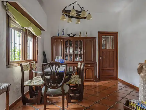 Casa en Venta con 1 cochera