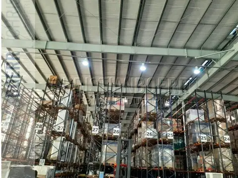 PARQUE IND CAMPANA - 5.100M LOGISTICOS - 4 DOCKS DE CARGA -