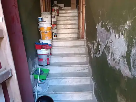 Depto Tipo Casa en Venta de 5 ambientes