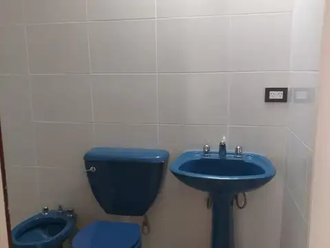 Casa 2 ambientes con 1 baño