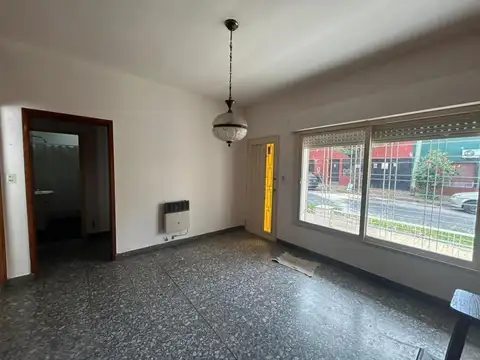 VENTA EXCELENTE PH AL FTE. PATIO S/EXP.  V. MAIPU