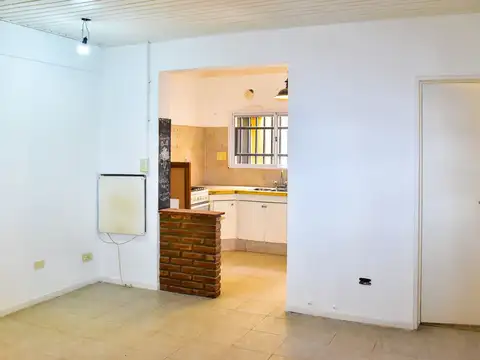 Depto Tipo Casa en Venta 48 años