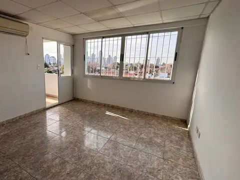 Avenida Hipólito Yrigoyen 7800