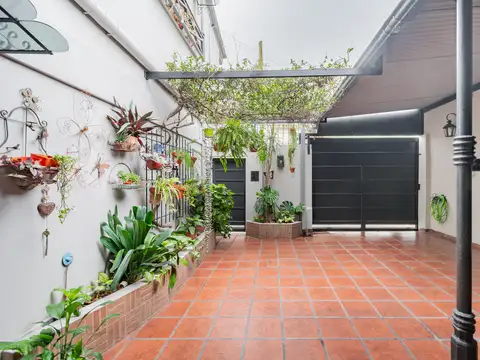 Casa 4 Ambientes con escritorio, garage doble, quincho y parrilla – Los Polvorines a Pasos de San Miguel