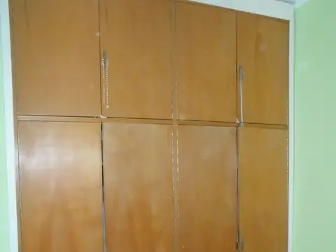 CASA EN VENTA EN PERGAMINO CON PATIO