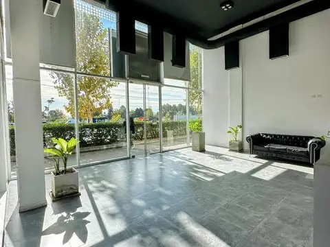 Local en Venta en La Lonja, USD 575.000