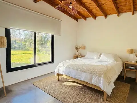 Alquiler Casa 6 ambientes sobre terreno 1.239m en Barrio cerrado Los Palenques