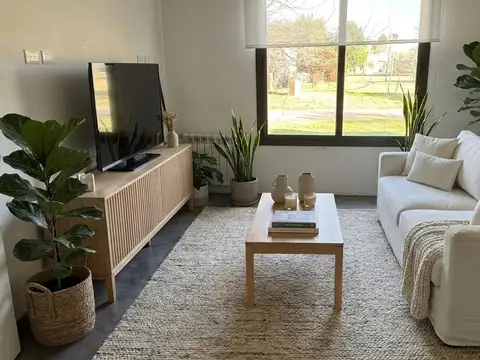 Casa 6 ambientes con 4 baños