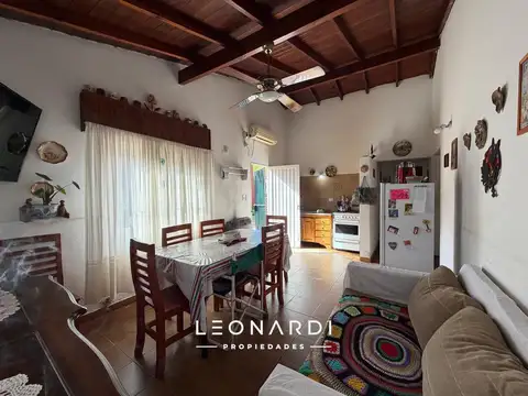 Casa 4 ambientes con 1 baño