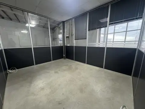 Nave Industrial en Alquiler – 850 m² de Galpón   200 m² de Oficinas – Micro Parque Industrial Alvear