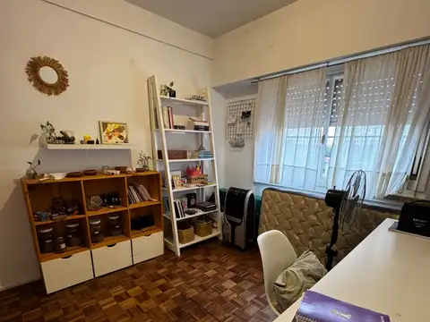 Albarellos 1000, Piso 5