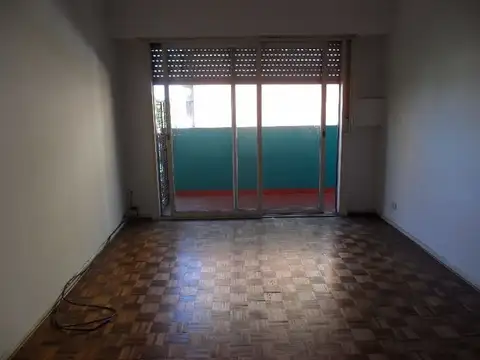 Albarellos 1000, Piso 5