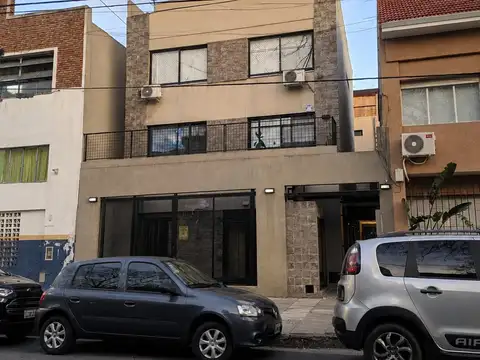 Depto Tipo Casa en Alquiler en Coghlan, USD 1.400