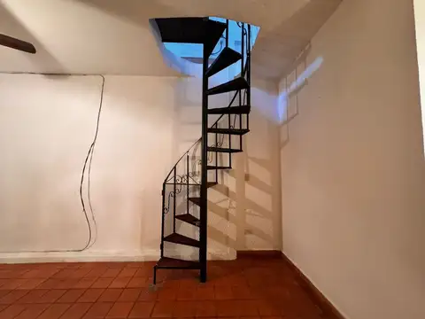 Casa 2 ambientes con 1 baño
