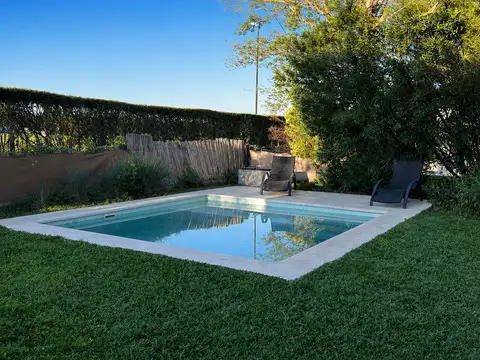 Casa en Venta en Funes Hills Cadaques, USD 499.000