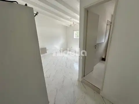 C. 68 223 entre 115 y Diag. 73, La 100