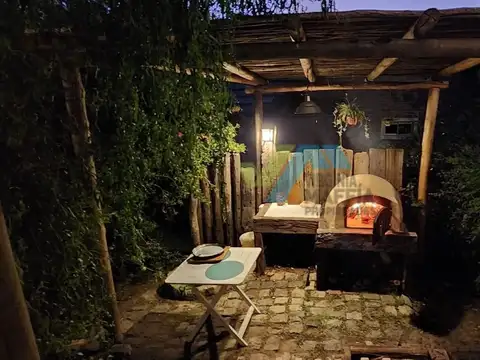 Casa en Alquiler con 1 cochera