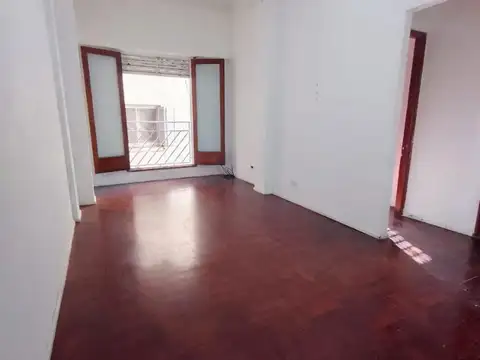 Departamento 3 ambientes con 1 baño