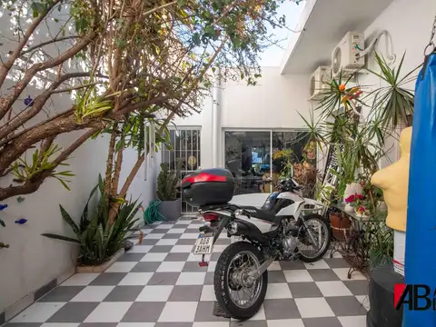Depto Tipo Casa en Venta de 4 ambientes