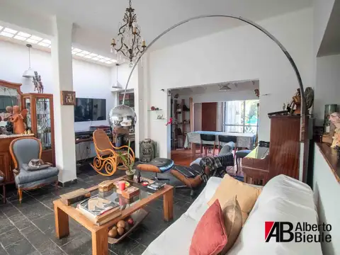Depto Tipo Casa en Venta 60 años