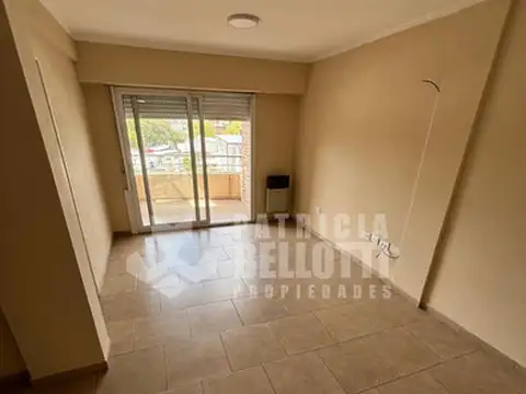 EXCELENTE DEPARTAMENTO DE 2 DORMITORIOS AL FRENTE UBICADO EN 6 E/61