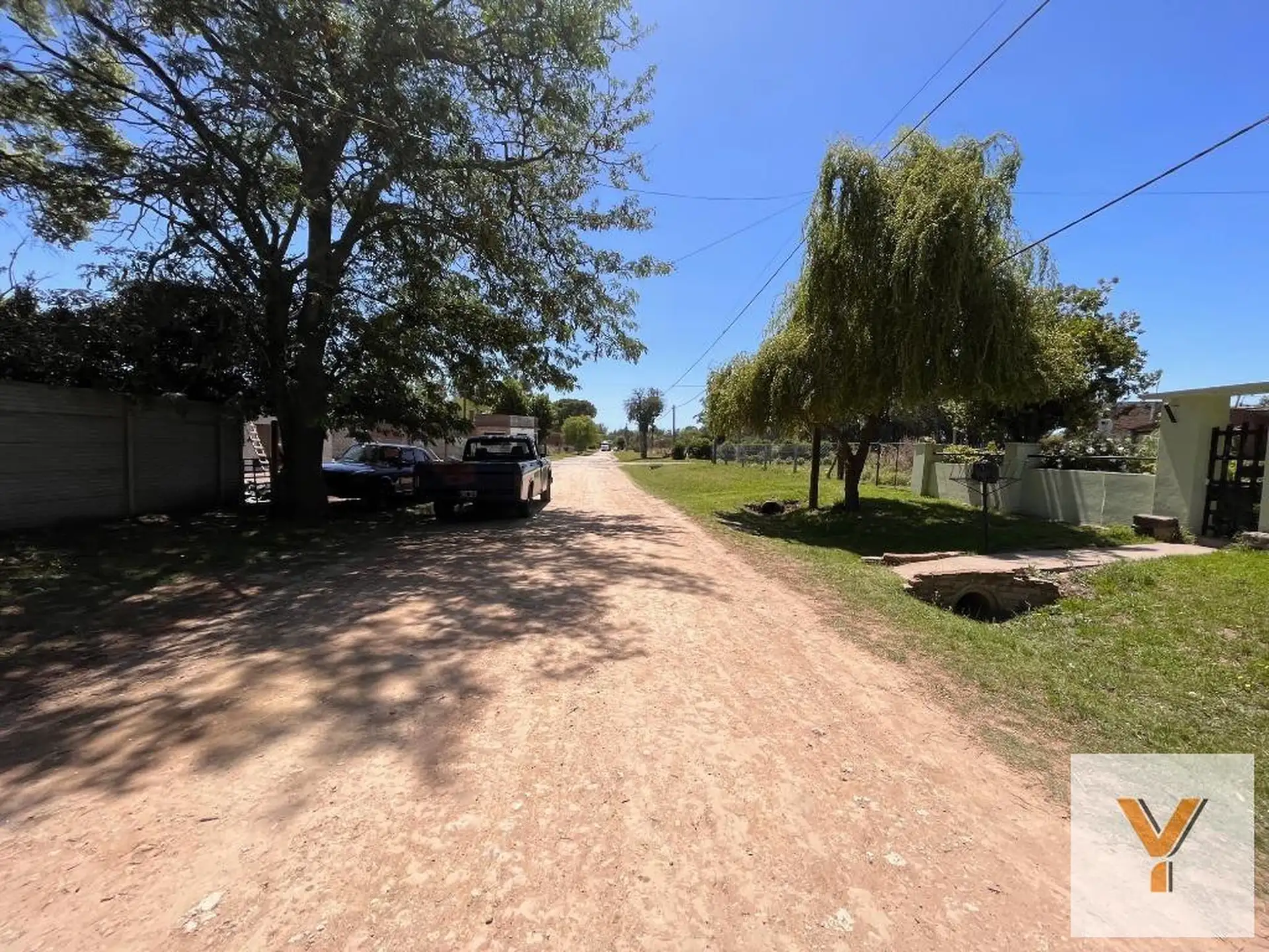 Casa 2 dorm, 200 m² cubiertos + quincho y parrilla — Los Pinos, Balcarce