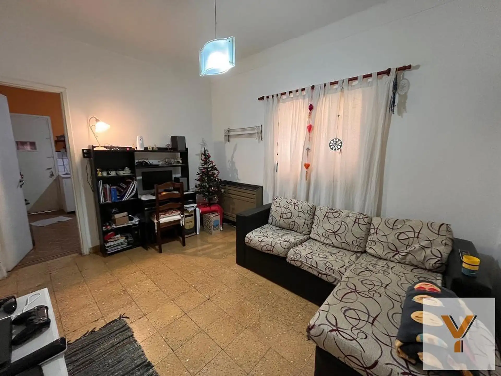 Casa 2 dorm, 200 m² cubiertos + quincho y parrilla — Los Pinos, Balcarce