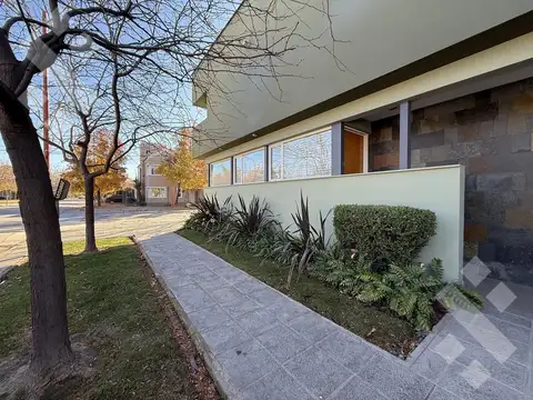 Venta Casa 4 dormitorios en Barrio El Manzanar Cipolletti