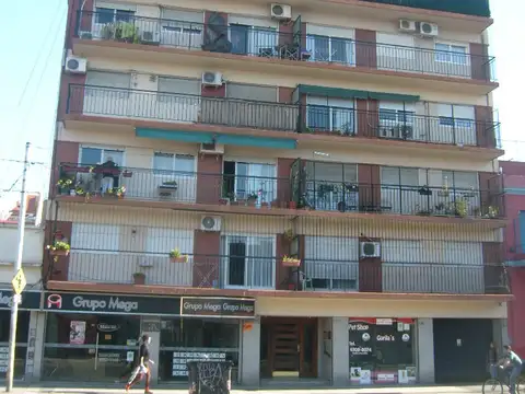 Departamento en Alquiler en Villa del Parque, $ 650.000