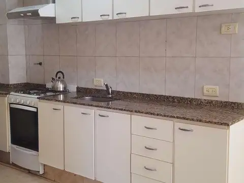 Peru 3139 - Casa de 2 Dormitorios.