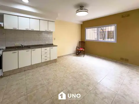 Peru 3139 - Casa de 2 Dormitorios.