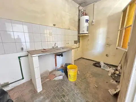 Casa 2 ambientes con 1 baño