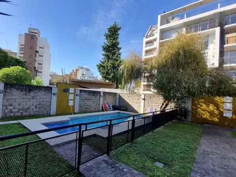 Avenida Rivadavia 20100, Piso PB
