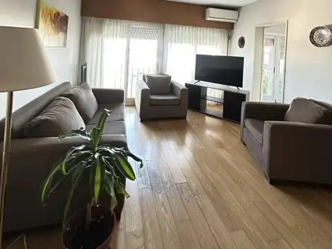 Departamento 5 ambientes con 2 baños