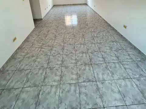 Oficina en Alquiler en Moreno, $ 450.000