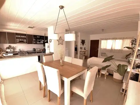 Casa 4 Ambientes En Suite Con Vestidor Y Calefacción Central, Las Orquideas Pilar