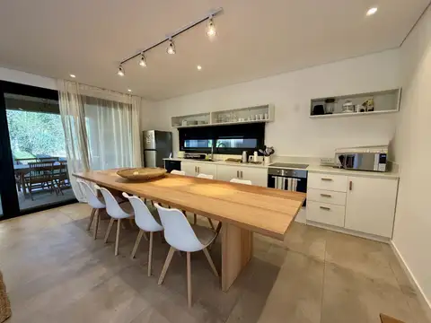 Casa en Venta en La Barra, USD 540.000