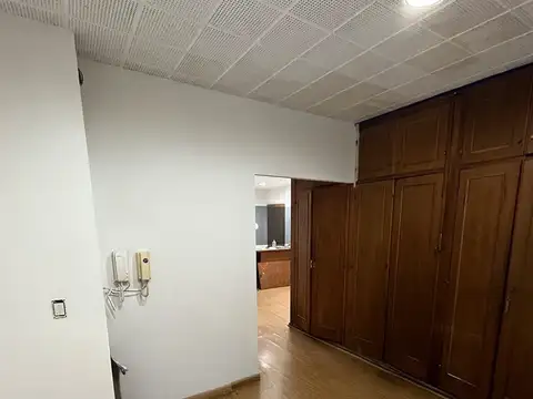 Oficina en Alquiler 50 años