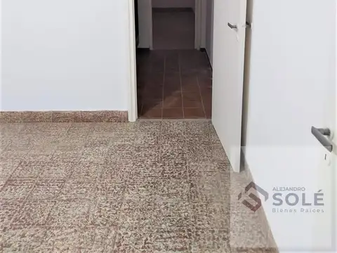 Casa en Alquiler con 1 cochera