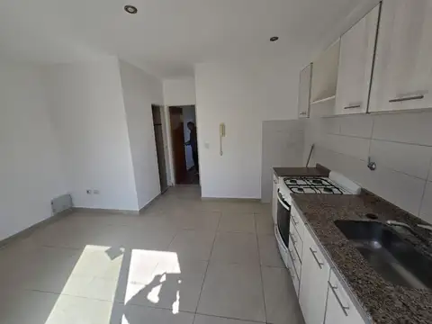 Departamento en Alquiler en San Antonio de Padua, $ 700.000
