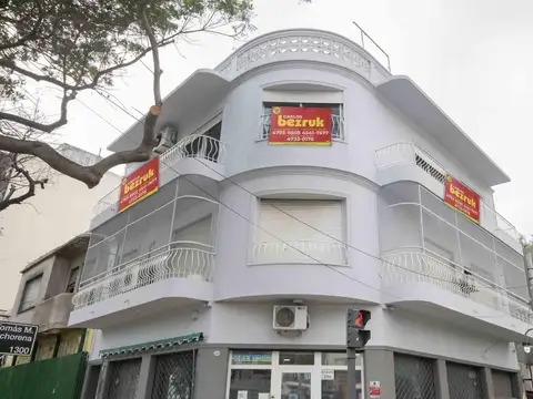 PH de 4 ambientes con dependencia en venta, en La Lucila.