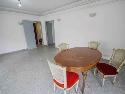 Depto Tipo Casa en Venta en La Lucila-Vias/Maipu, USD 210.000