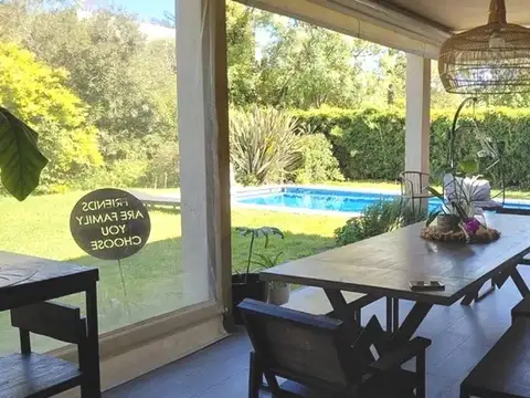 Venta casa 6amb. Barrio Privado Altos del sol.Ituzaingo