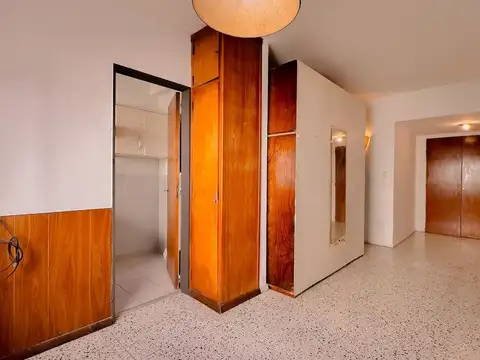 Venta monoambiente luminoso contrafrente Centro