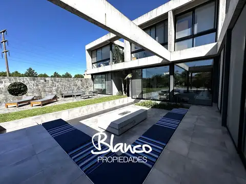 Casa en Venta de 5 dormitorios