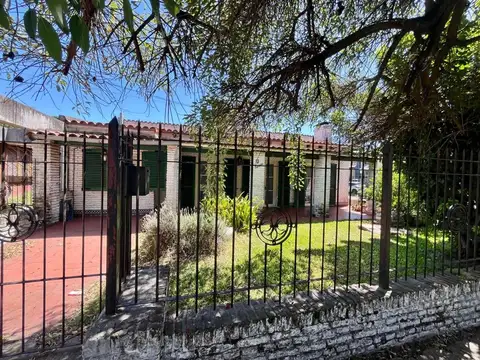 Sarmiento 2200