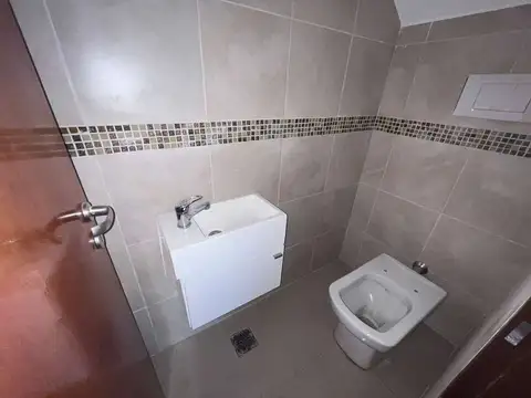 Depto Tipo Casa 2 ambientes con 2 baños