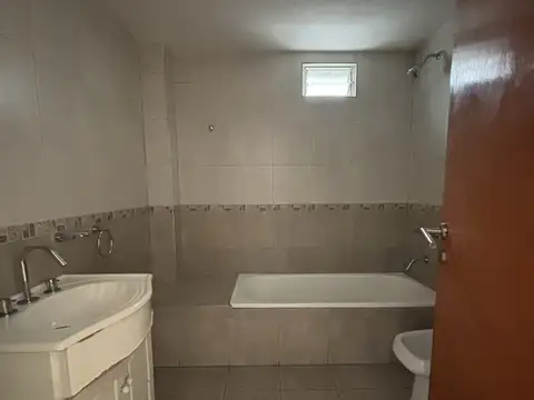 Departamento en Alquiler en Lomas del Millon, $ 400.000