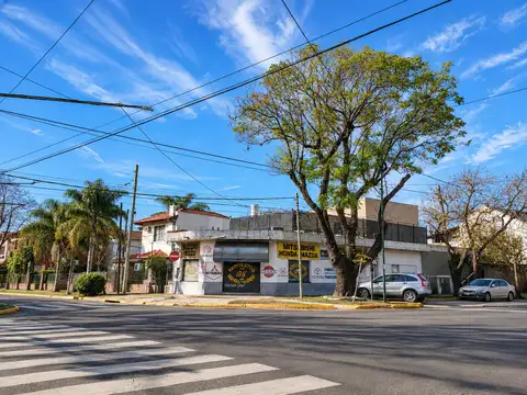 Lote en Esquina comercial en San Isidro