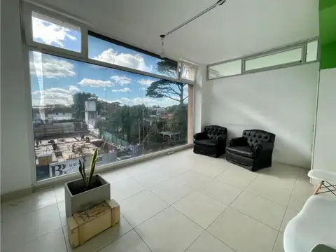 Local en venta - 2 Ambientes - Pinamar